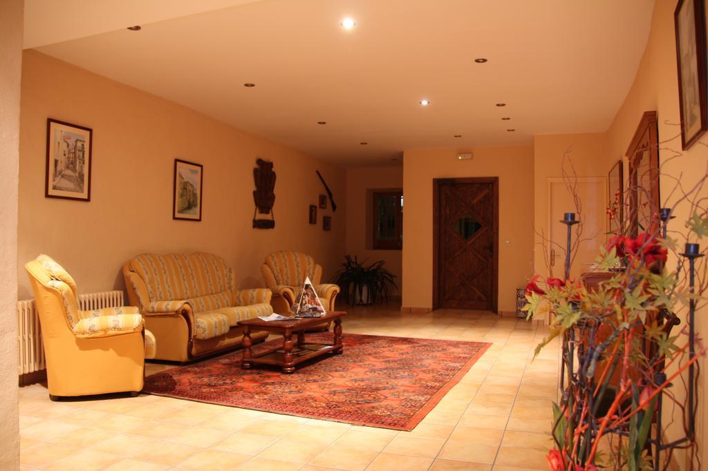 Apartamentos Cal Ratero Maçanet de Cabrenys Habitación foto